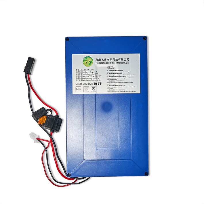 Recambio de batería de 36V 12Ah para patinete eléctrico Rocket 800W.