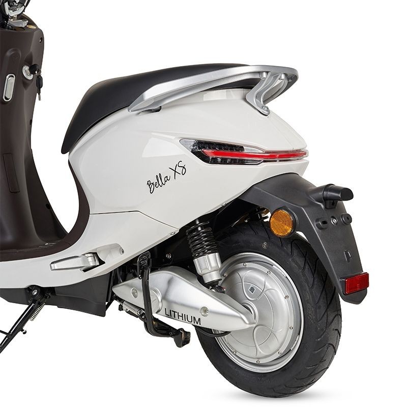 Scooter eléctrico 1200W matriculable Bella xs